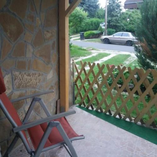 Kriszta Apartmanhaz Balatonlelle Exterior photo